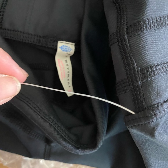 FREE PEOPLE NWOT Black Swerve Tie Ankle Leggings - Picture 16 of 16